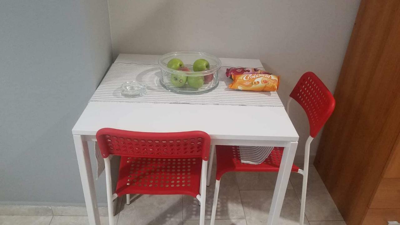 Yolanda Studios Piraeus Bagian luar foto